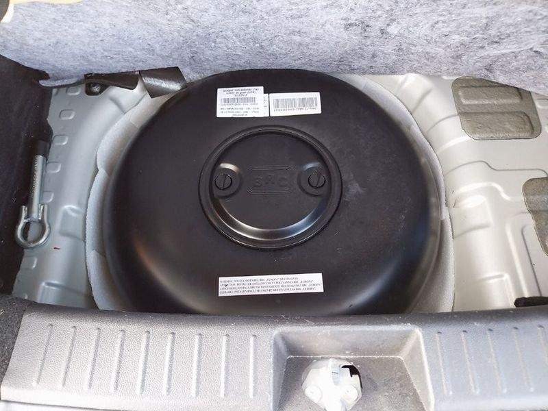 Mahindra KUV100 1.2 K8 FWD