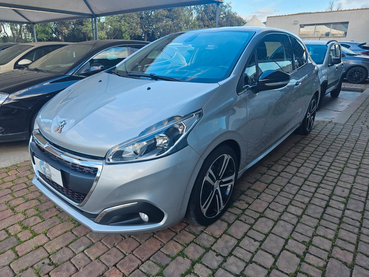 Peugeot 208 BlueHDi 120 S&S 3 porte GT Line