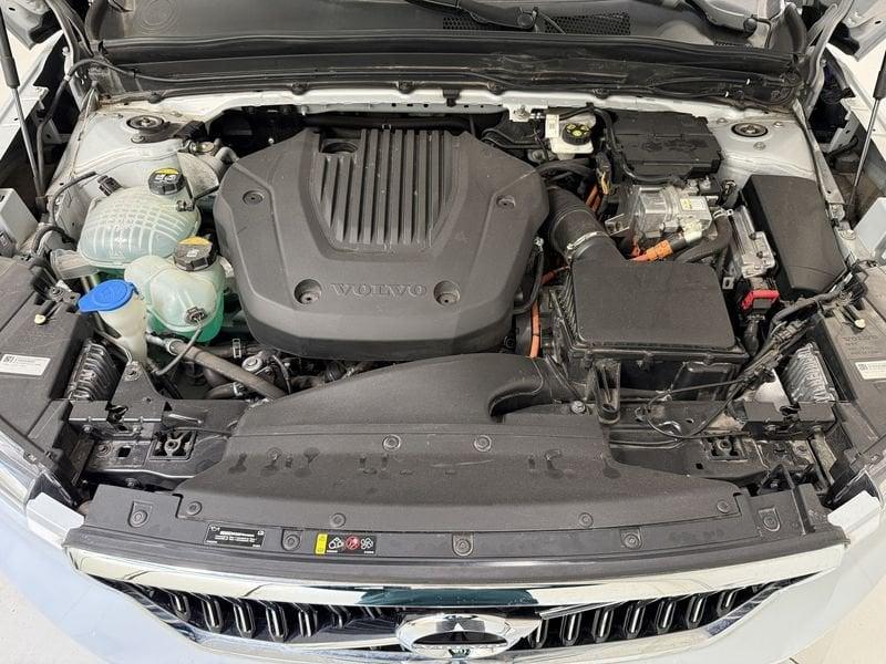 Volvo XC40 Recharge T4 Plug-in Hybrid auto Recharge Inscription Expression