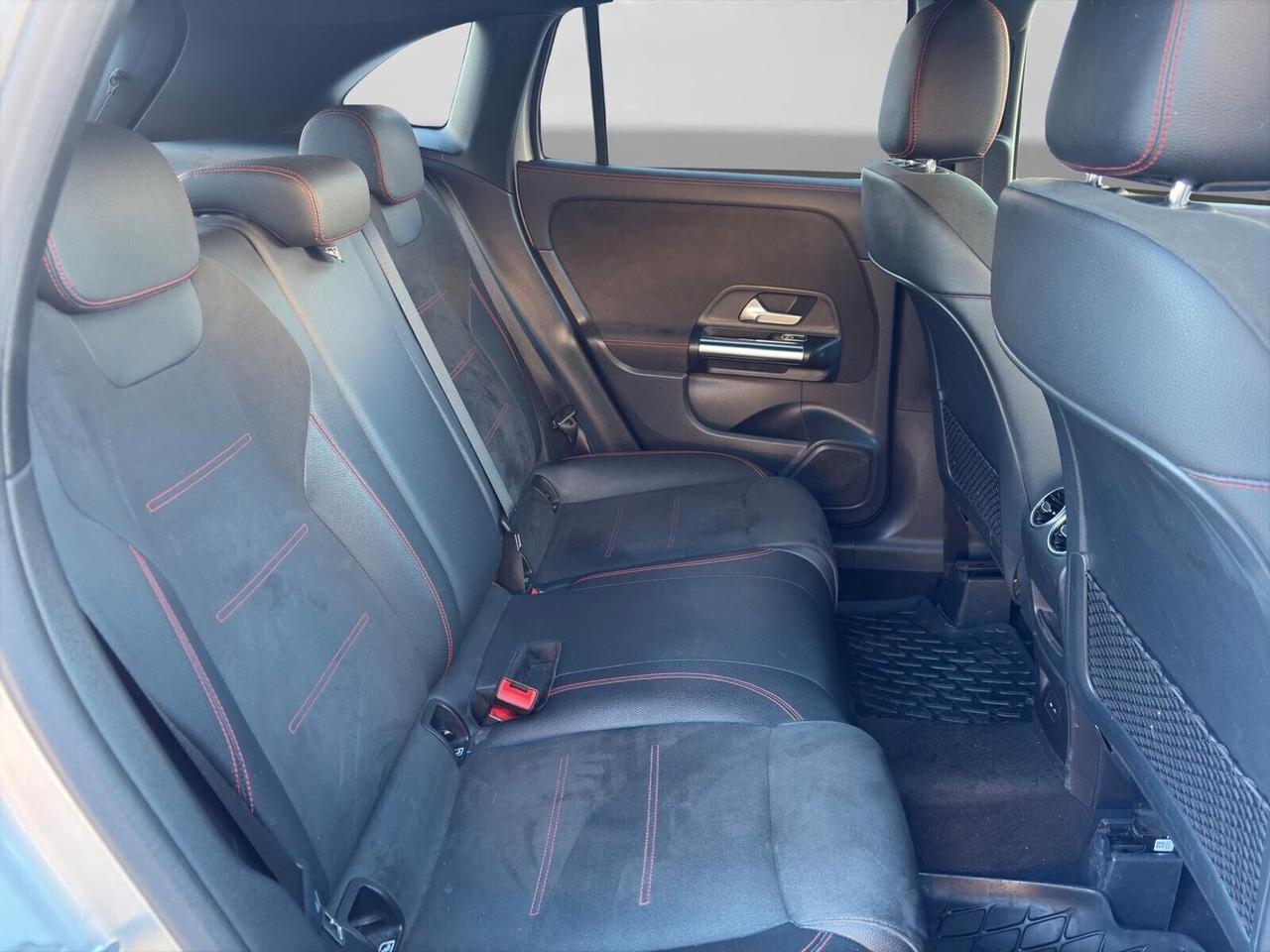 Mercedes-Benz GLA 200 d AUT. 4Matic Premium AMG