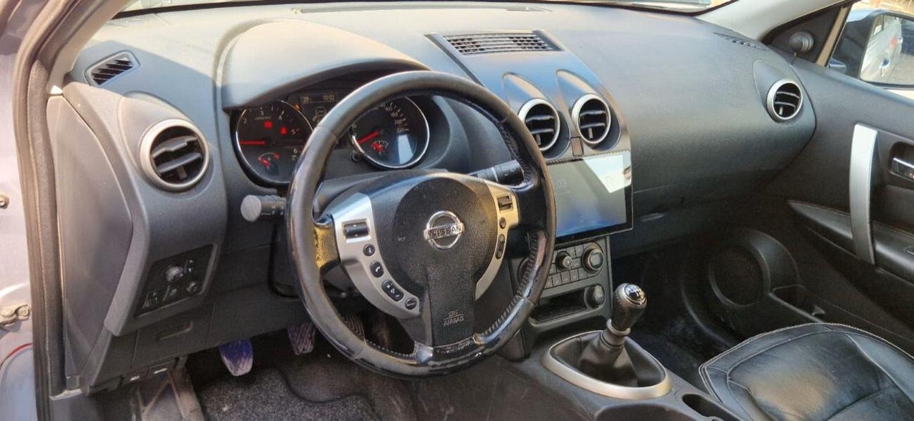 Nissan Qashqai 2.0 Dci 150Cv Gancio Di Traino