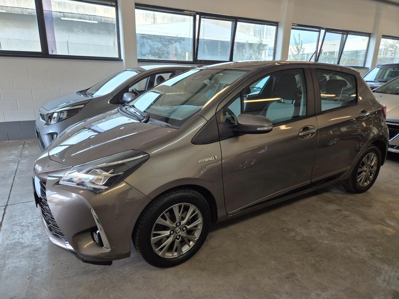 Toyota Yaris 1.5 Hybrid 5 porte Cool GRANDINATA