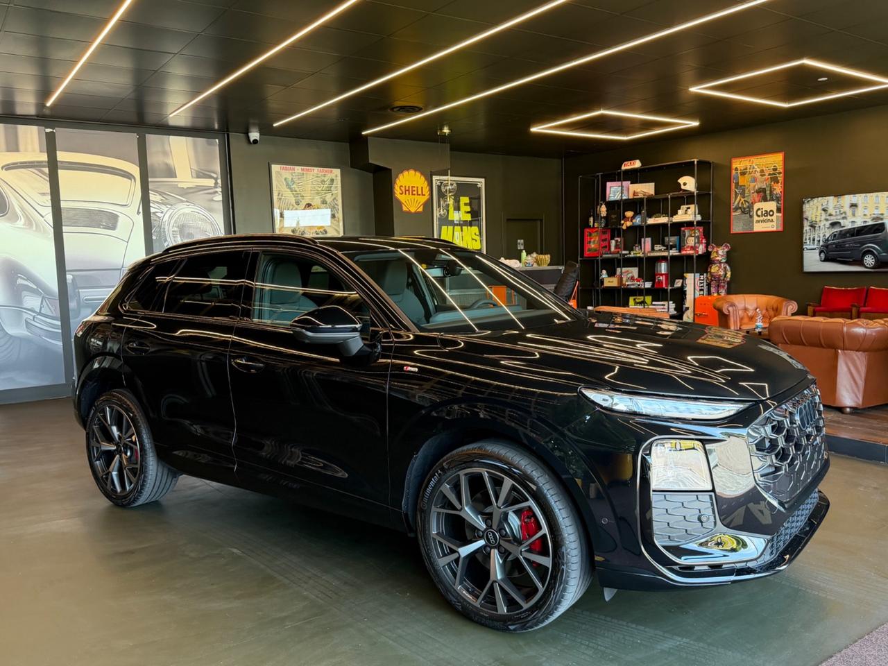 Audi Q3 TFSI quattro S tronic line edition -265cv-