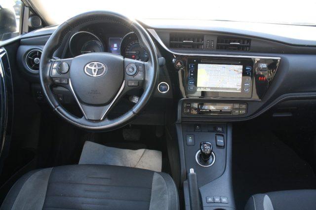 TOYOTA Auris 1.8 Hybrid Lounge