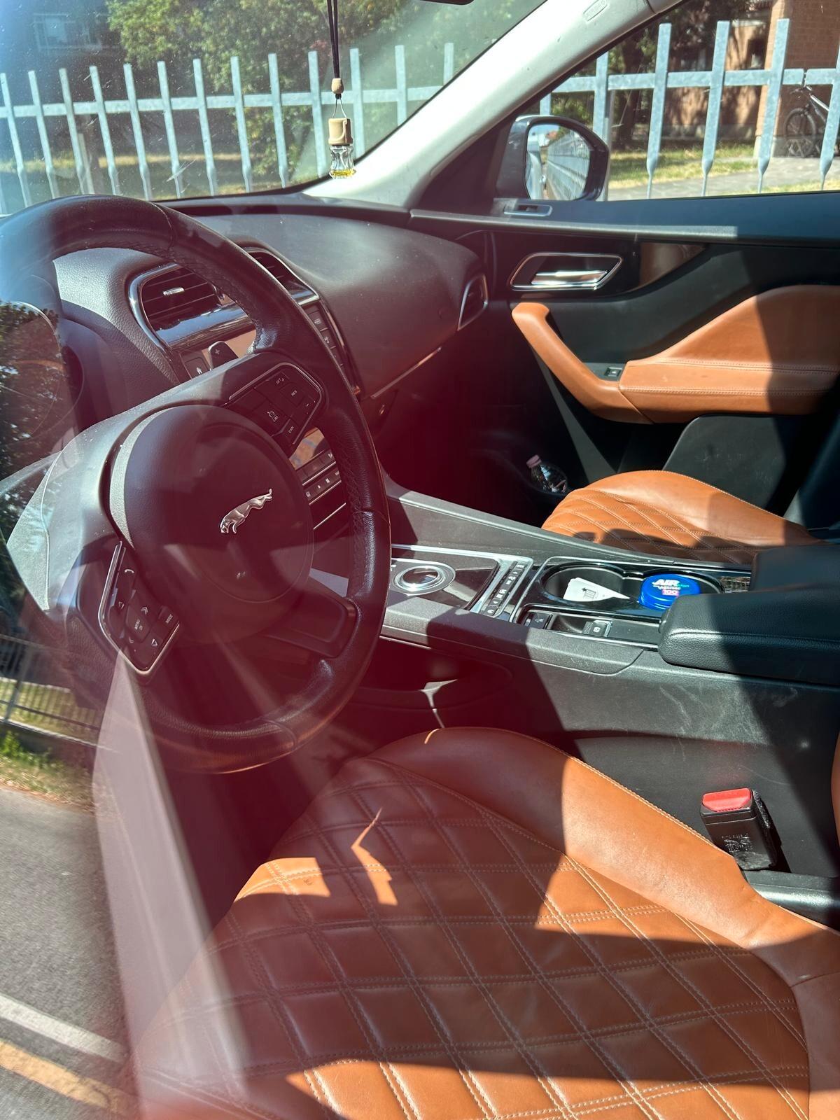 Jaguar F-Pace 2.0 D 180 CV AWD aut. Portfolio