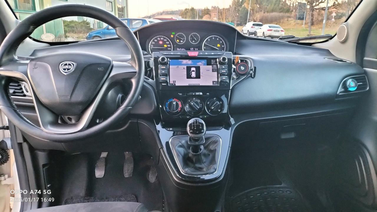 Lancia Ypsilon 1.2 69 CV Platino