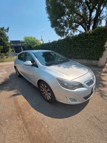 Opel Astra 1.7 CDTI 2012