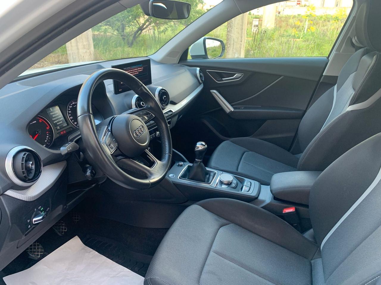 Audi Q2 30 2.0 TDI 115cv Admired