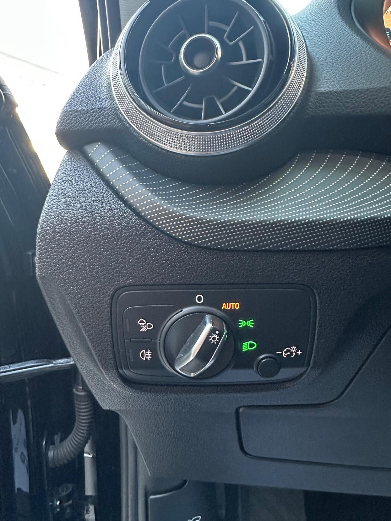 Audi Q2 30 TDI S tronic