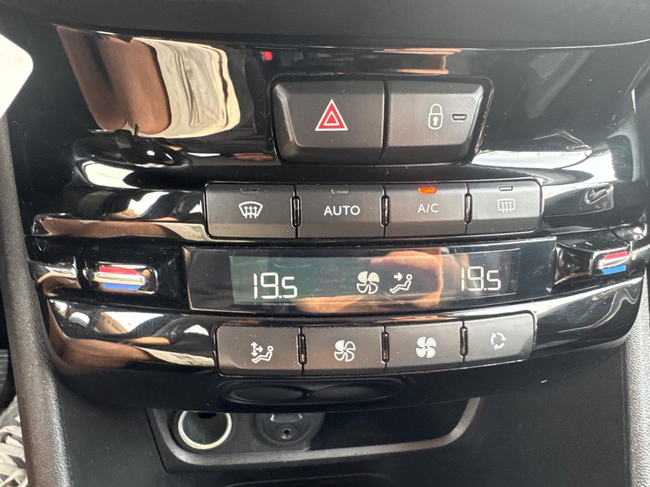 Peugeot 2008 BlueHDi 120 S&S Allure 2016