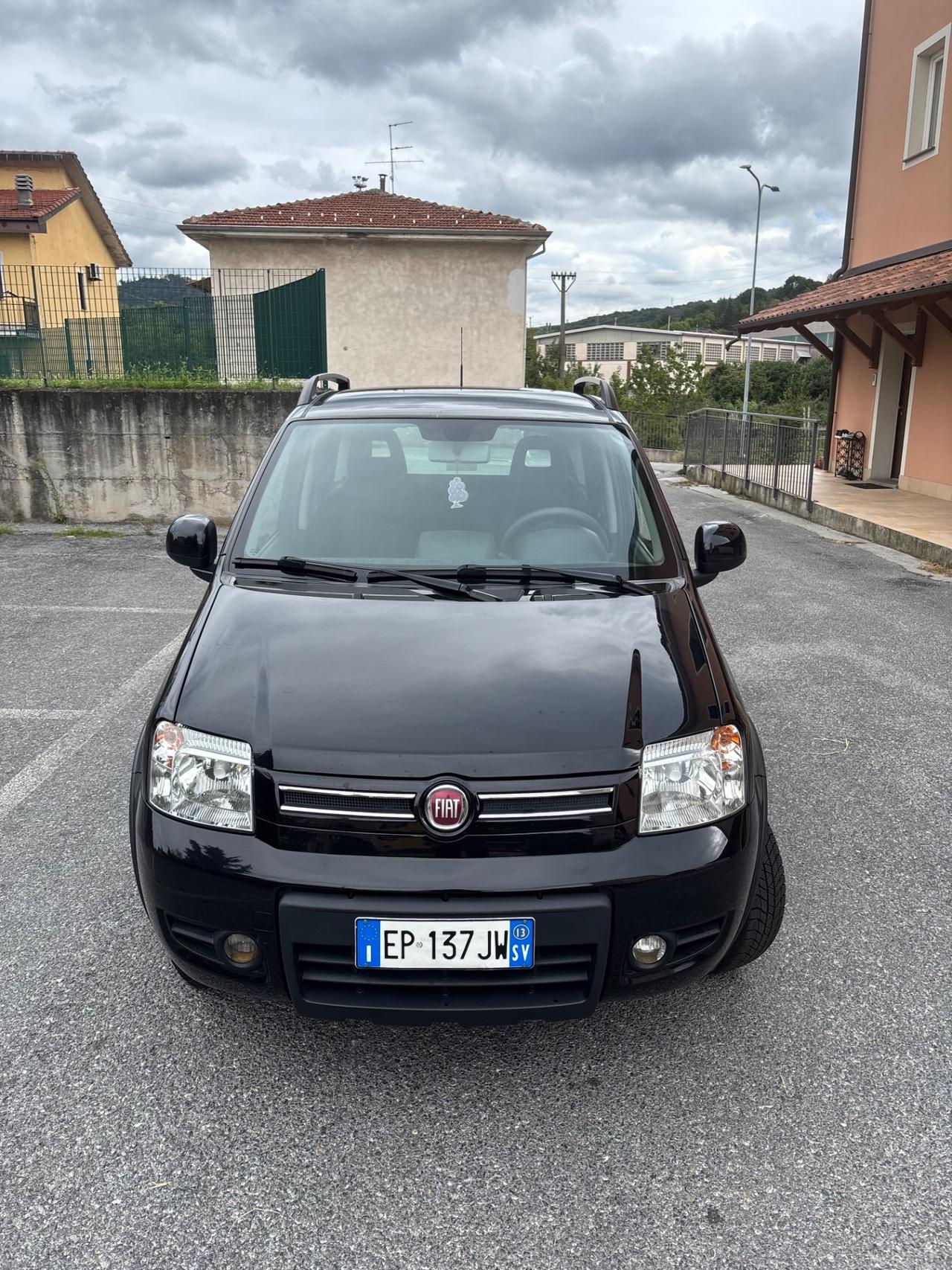 Fiat Panda 1.3 MJT 16V DPF 4x4 Climbing