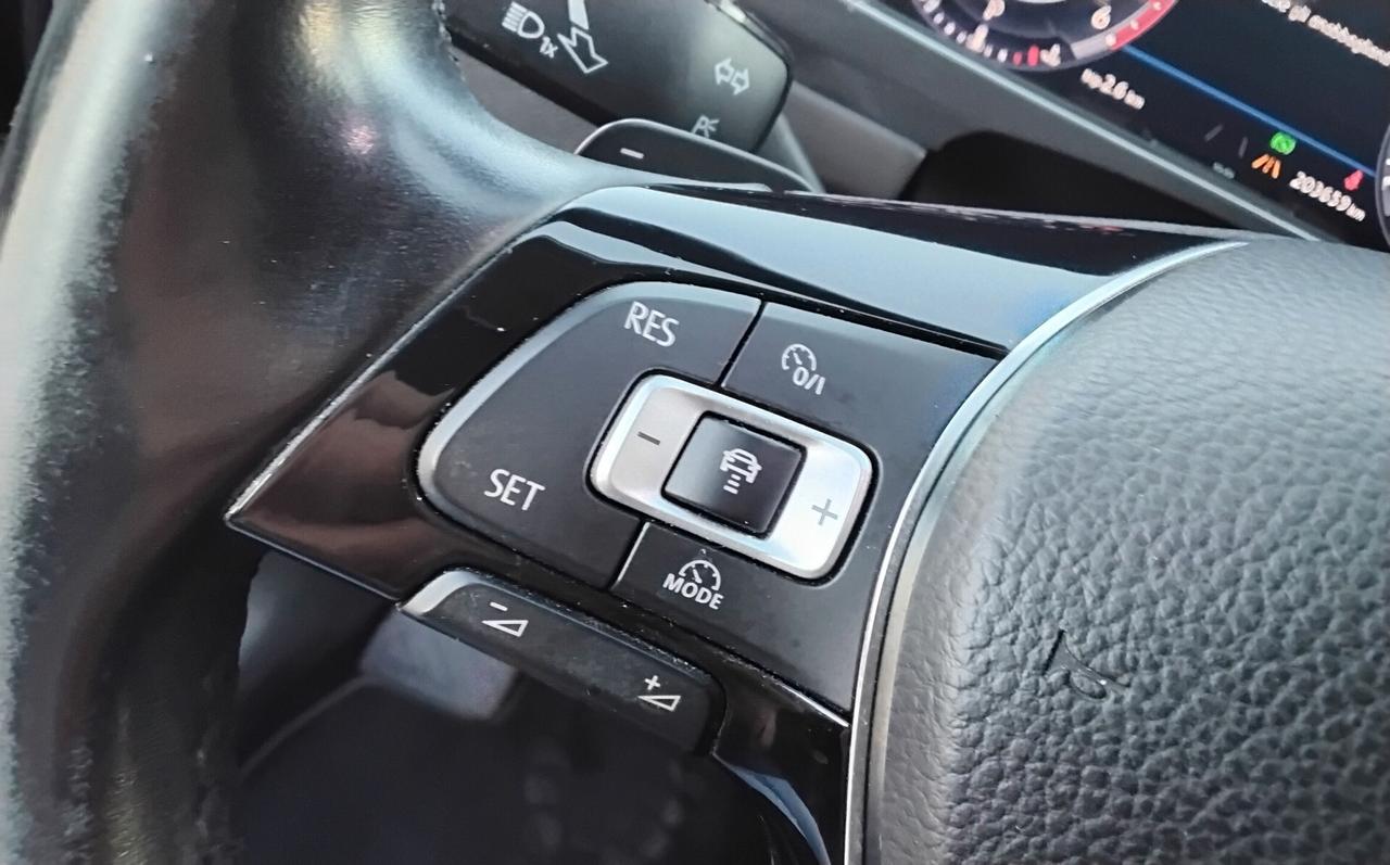 Volkswagen Tiguan 2.0 TDI SCR DSG Business BlueMotion Technology
