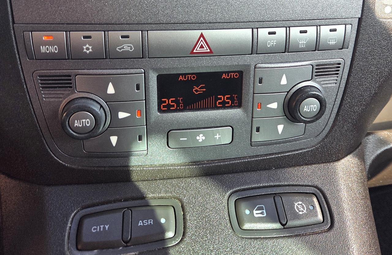 Lancia MUSA 1.3 Mjt 95 CV TAGLIANDATA GARANZIA