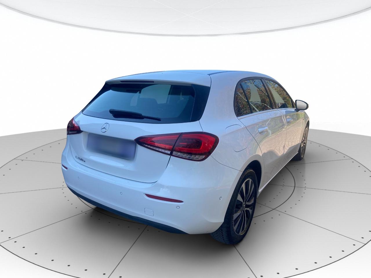 Mercedes-Benz A 250 e eq-power Business Extra auto