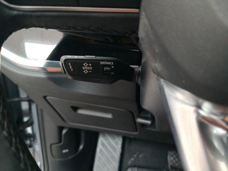Audi Q3 40 TDI quattro S tronic Business Advanced