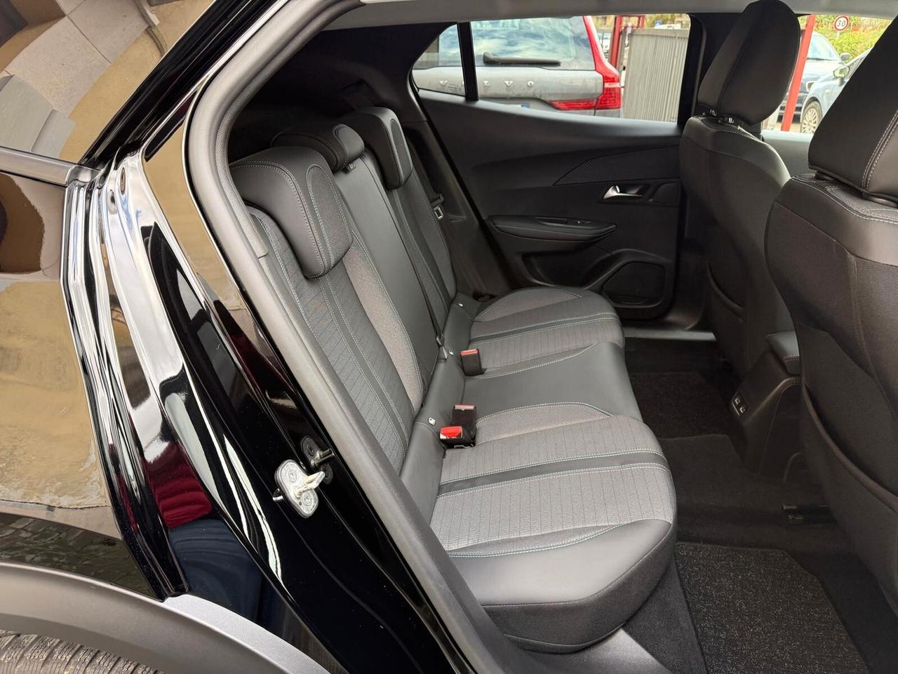 Peugeot 2008 BlueHDi 110 Allure Pack 2023