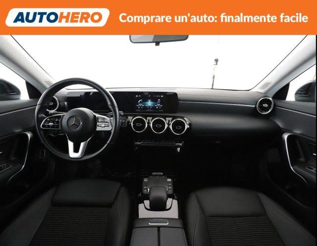 MERCEDES-BENZ CLA 200 d Automatic Sport