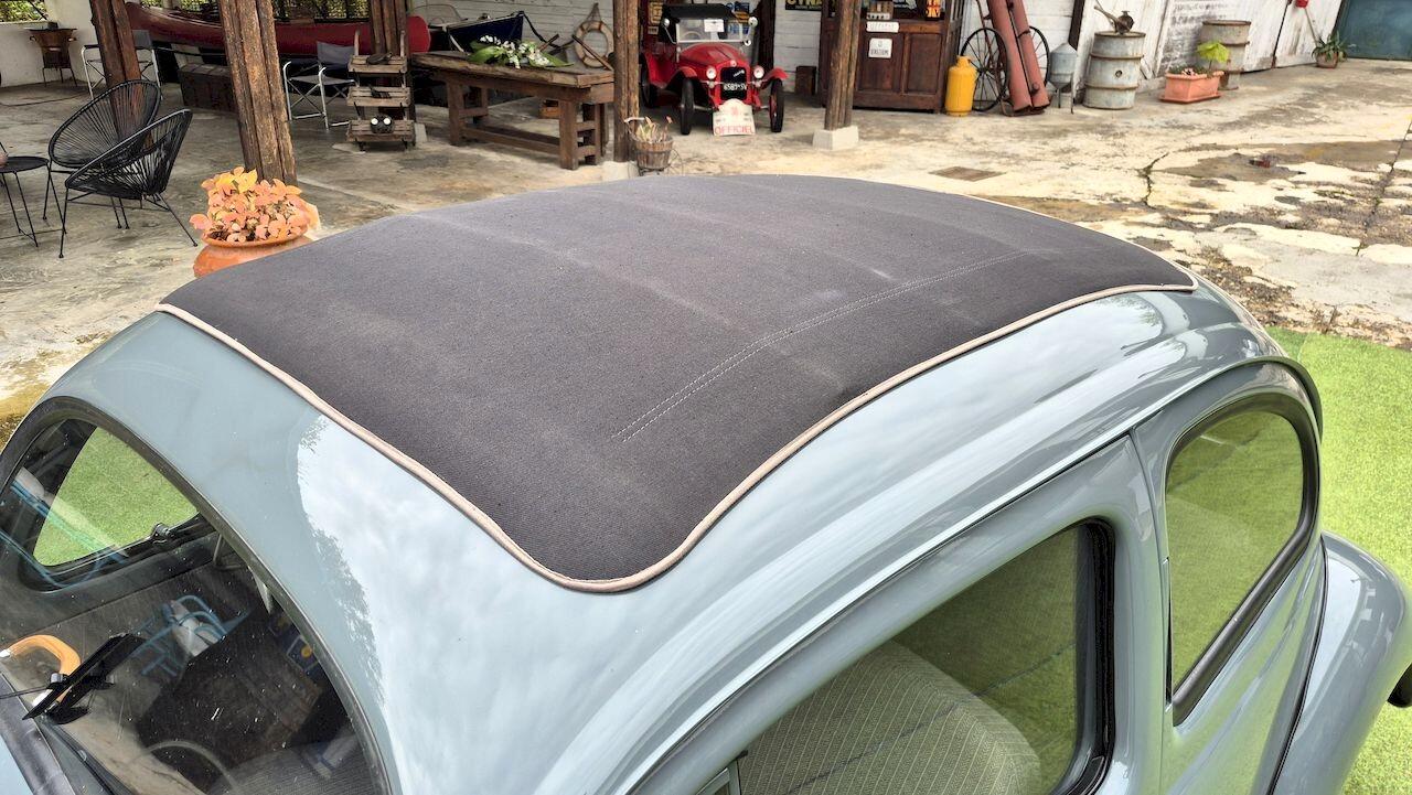 Volkswagen Maggiolino “Ovalino“ Standard Ragtop Sunroof - 1957