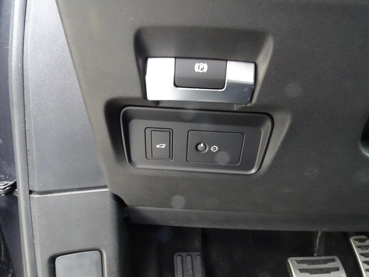 Land Rover Range Rover Evoque 2.0D I4 180 CV AWD Auto R-Dynamic SE