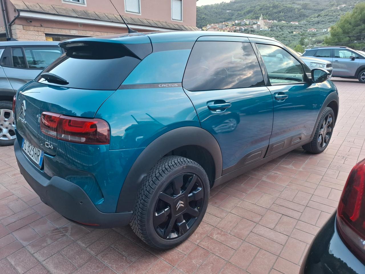 Citroen C4 Cactus BlueHDi 100 S&S Shine
