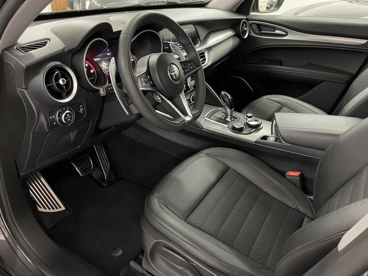 Alfa Romeo Stelvio 2.2 TD 190 CV EXECUTIVE Q4 CERCHI 19" PERFETTA KIT DISTRIBUZIONE SOSTITUITO