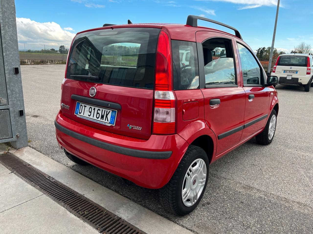 Fiat Panda 1.2 Dynamic Natural Power CON SOLI 99798 KM ADATTA AI NEOPATENTATI UNICO PROPRIETARIO