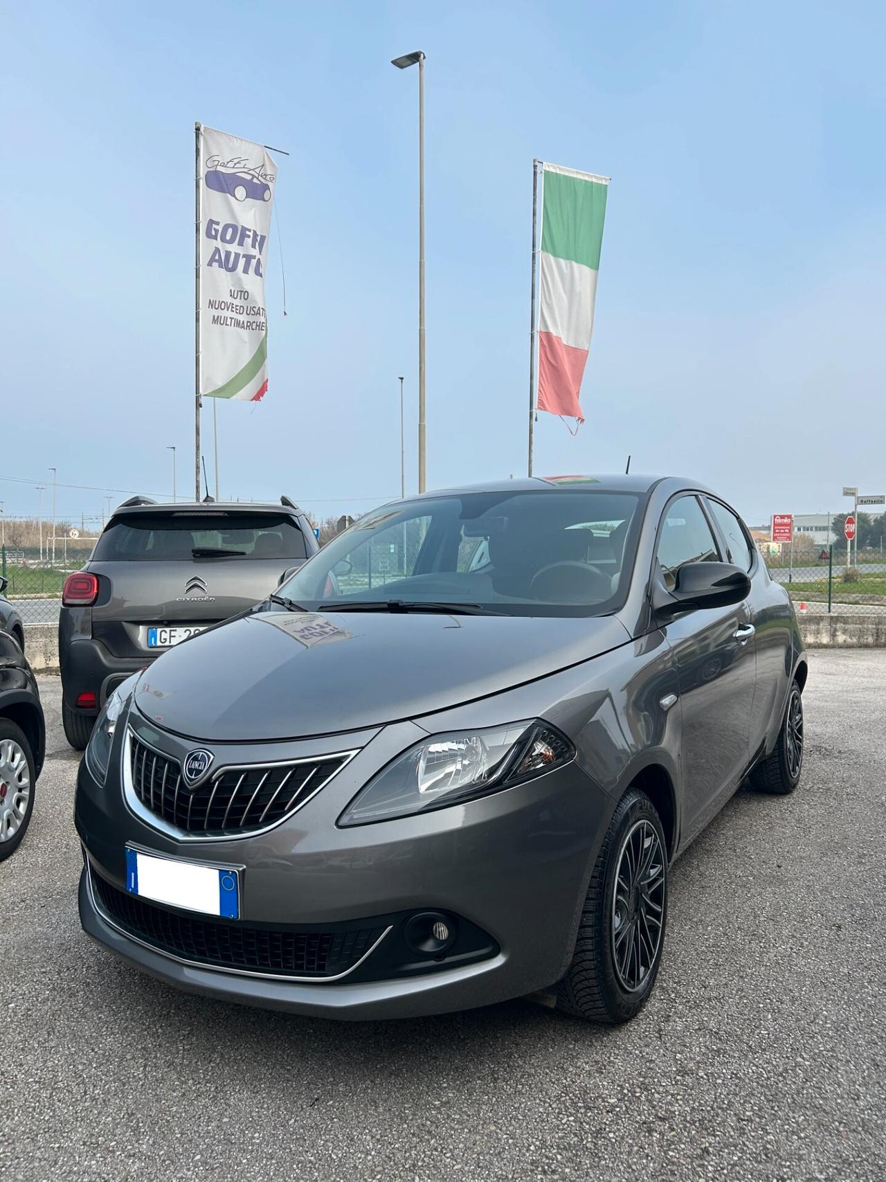 Lancia Ypsilon 1.0 FireFly 5 porte S&S Hybrid Gold