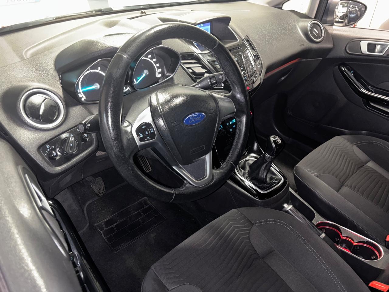 Ford Fiesta 1.0 BENZINA Titanium OK NEOPATENTATI