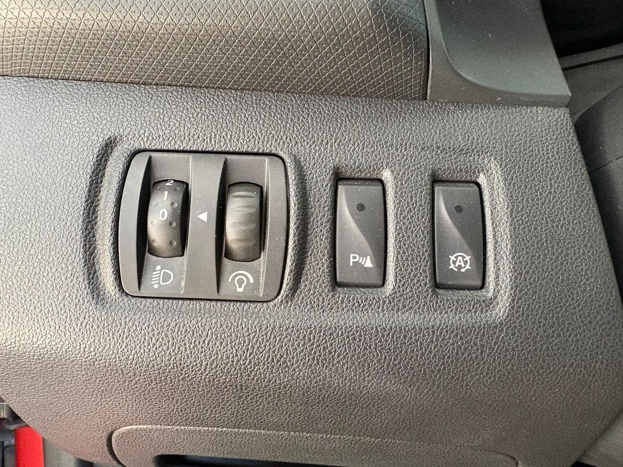 Renault Clio dCi 8V 90 CV Start&Stop 5 porte Energy Duel
