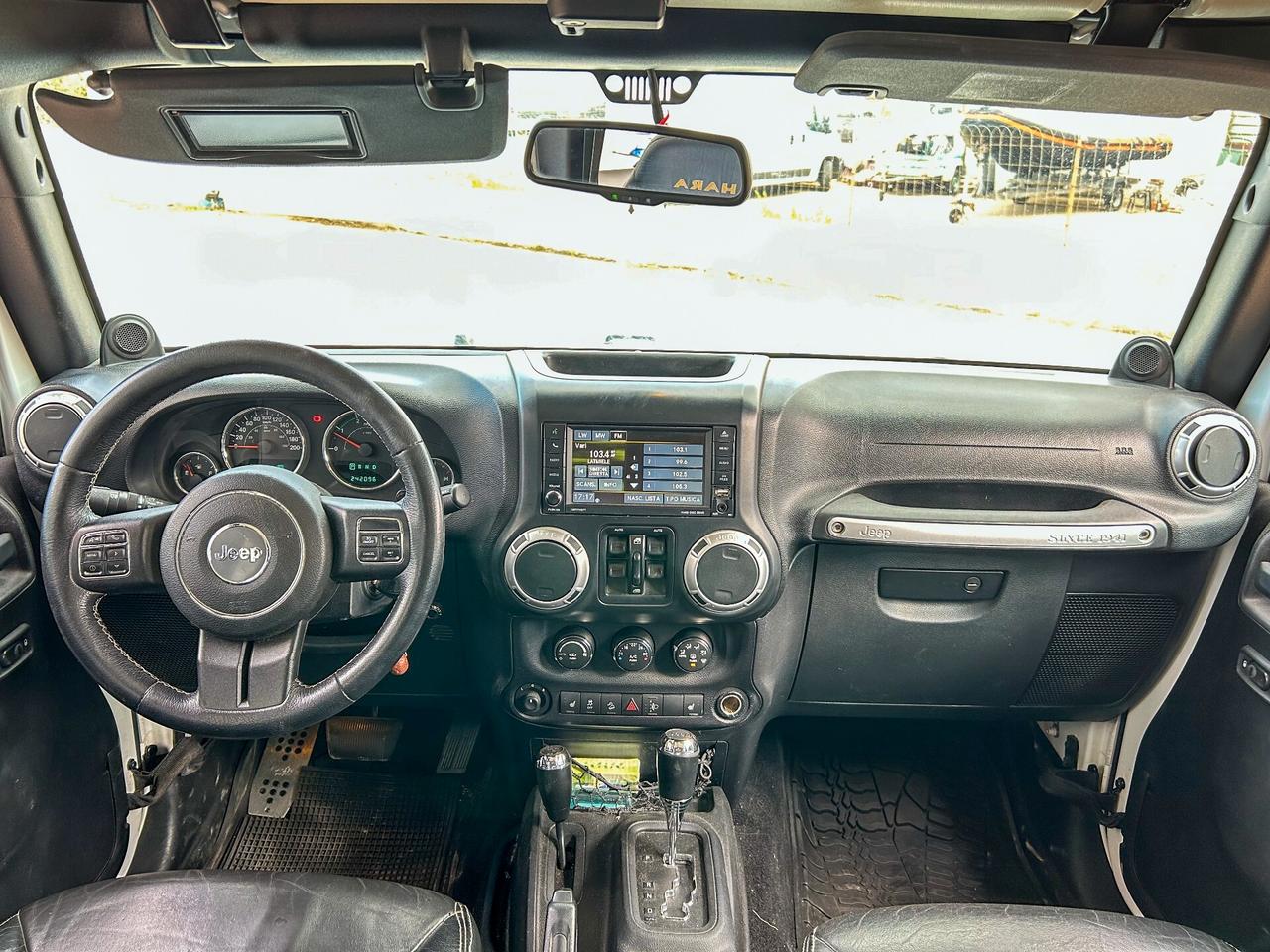 Jeep Wrangler Unlimited 2.8 CRD DPF Sahara Auto