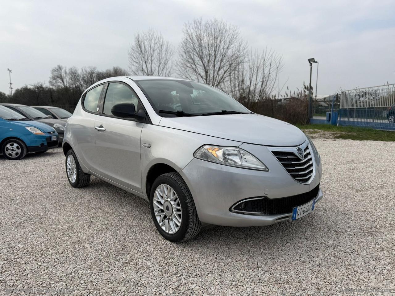 LANCIA Ypsilon 0.9 T.Air 85CV 5p. Met.Ec. Gold