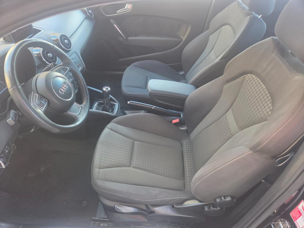 AUDI A1 1.2 BENZINA 86 CV KM 160000 CERTIFICATI