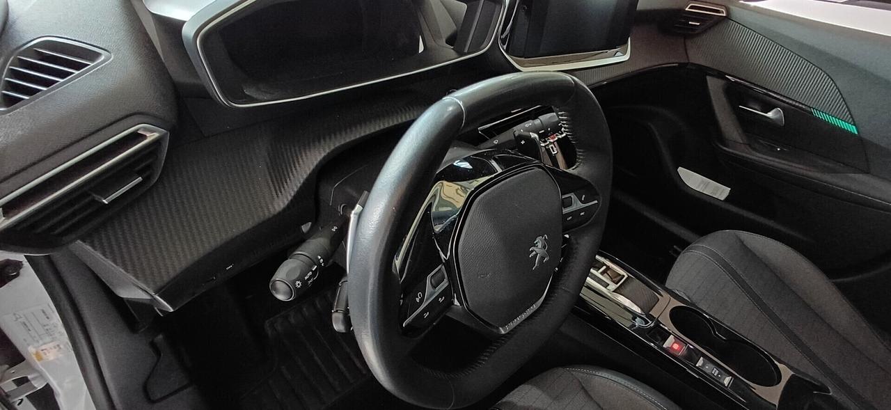 Peugeot 2008 BlueHDi 130 S&S EAT8 Allure Pack