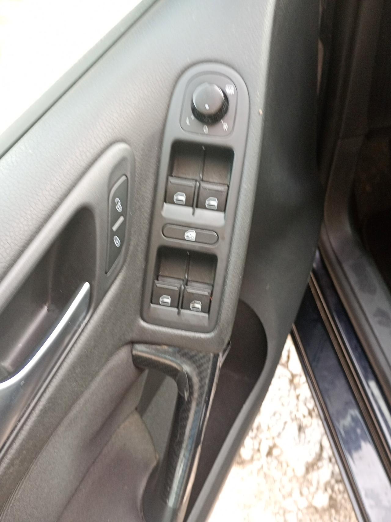 Volkswagen Golf 1.6 TDI DPF 5p. Comfortline