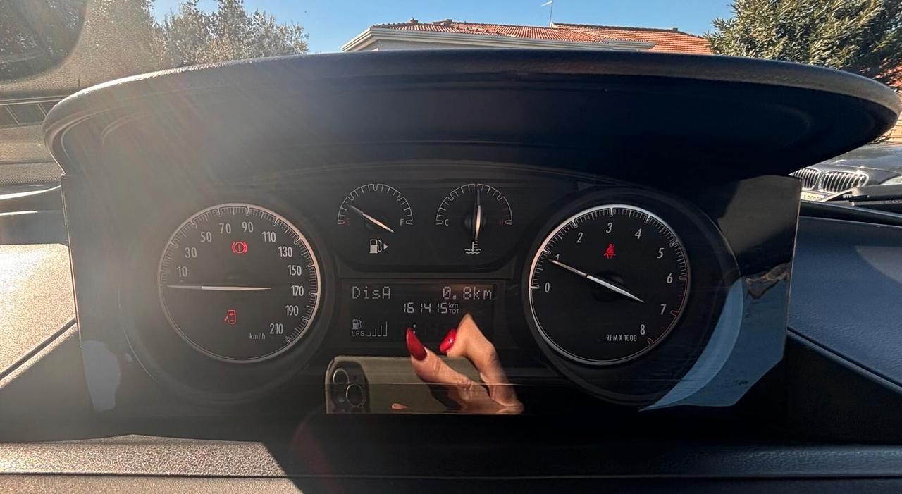 Lancia Ypsilon 1.2 69 CV 5 porte GPL Ecochic Gold