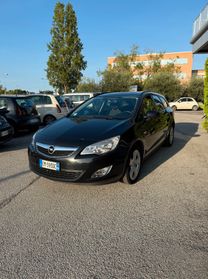 Opel Astra 1.4 100CV 5 porte Cosmo