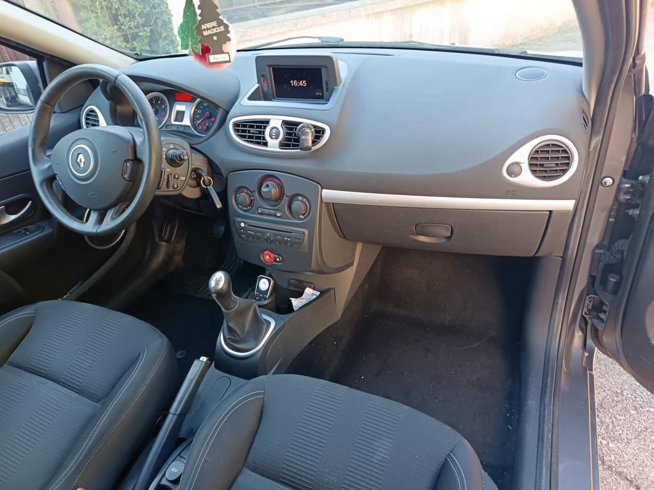 Renault Clio 1.2 16V 3 porte Dynamique