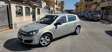 Opel Astra 1.4 16V Twinport 5 porte Club