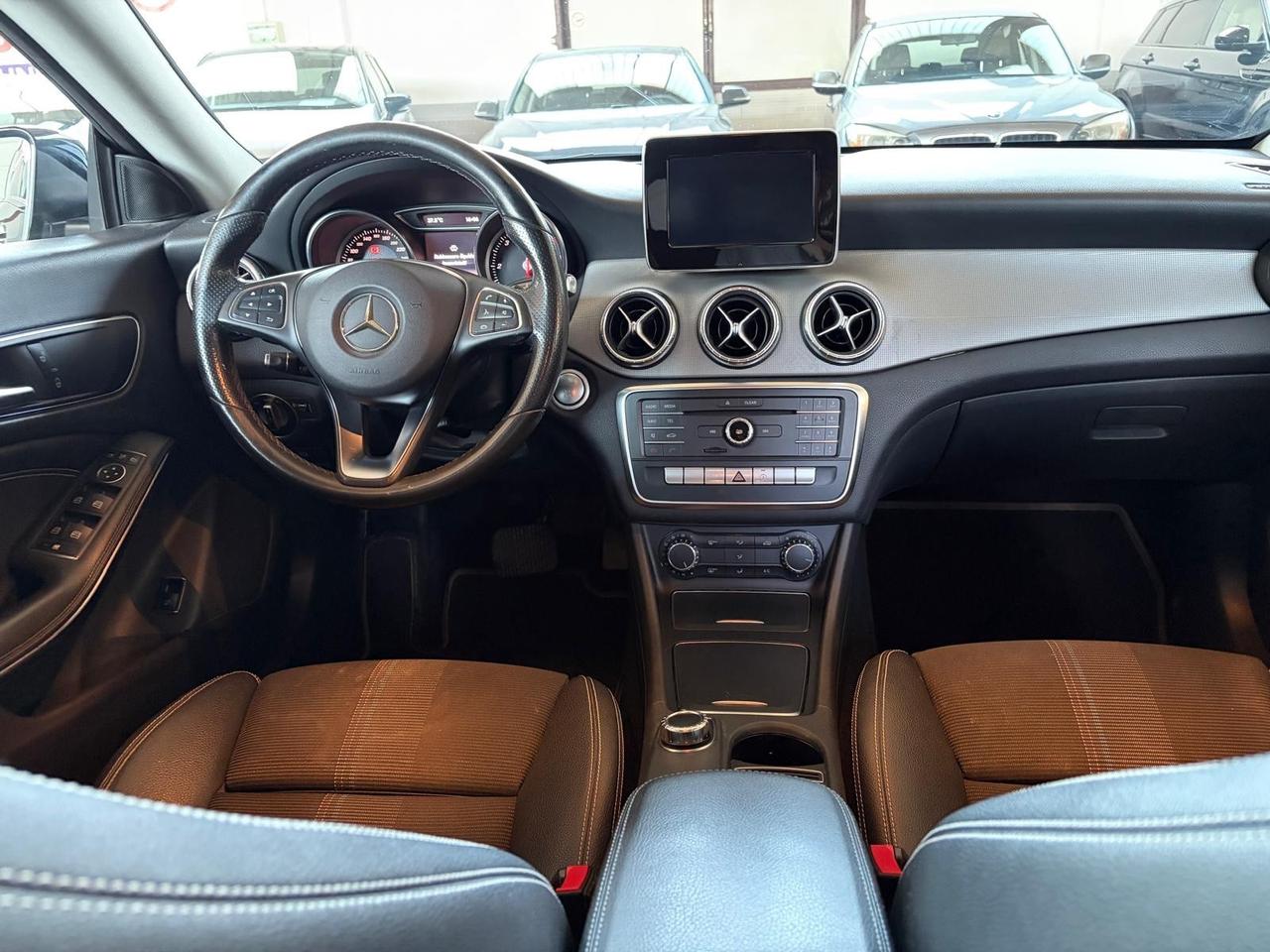 Mercedes-benz CLA 200 180 d Automatic Premium