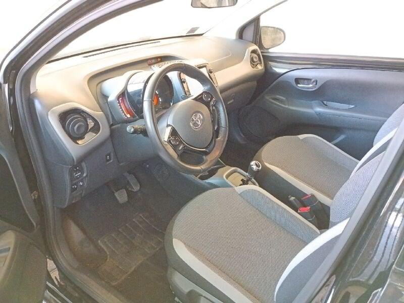 Toyota Aygo Aygo Connect 1.0 VVT-i 72 CV 5 porte x-play MMT