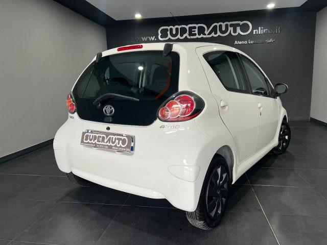 TOYOTA Aygo 1.0 12V VVT-i 5 porte Active Connect