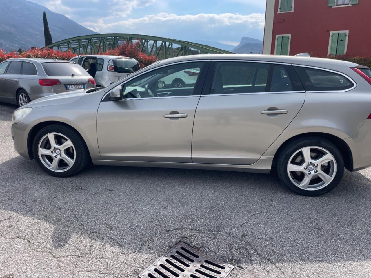 Volvo V60 D3 Geartronic Kinetic