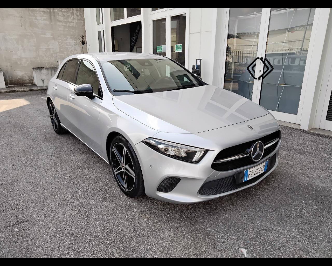 Mercedes-Benz Classe A - W177 2018 - A 180 d Sport auto