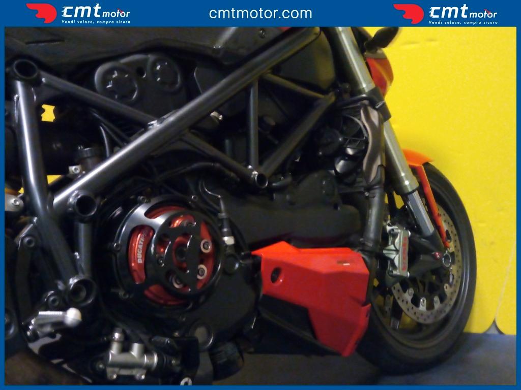 Ducati Streetfighter - 2011
