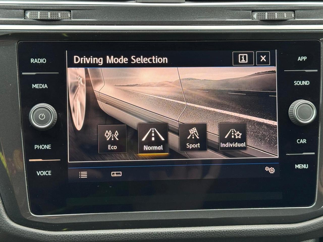 Volkswagen Tiguan 1.4 TSI R-Line- 07/2018