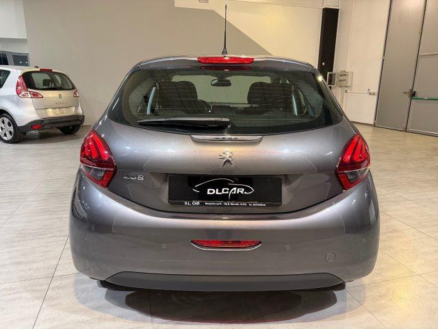 PEUGEOT 208 1.2 PureTech 82CV 5P. Signature