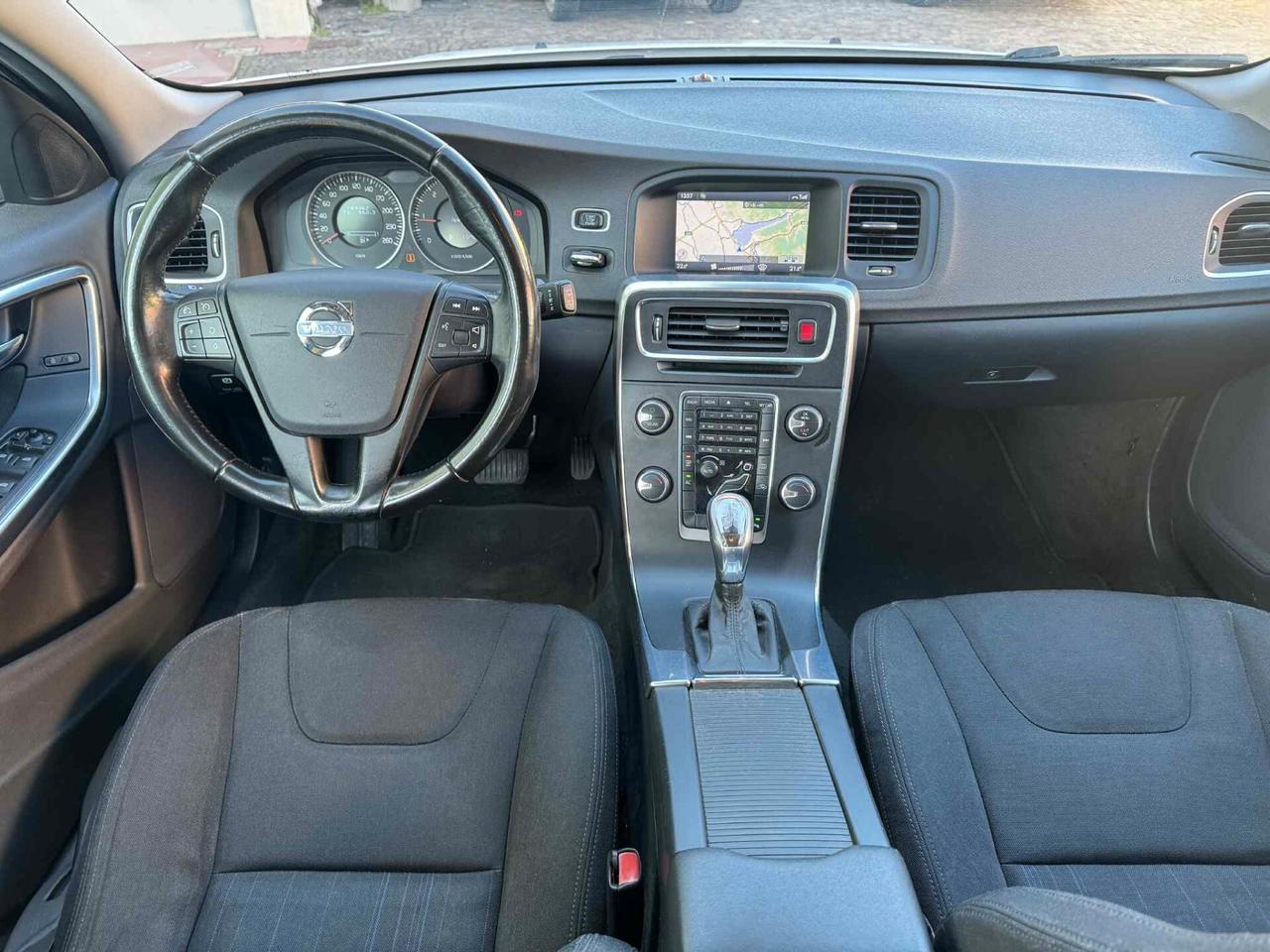 Volvo V60 D2 1.6 Powershift Ocean Race