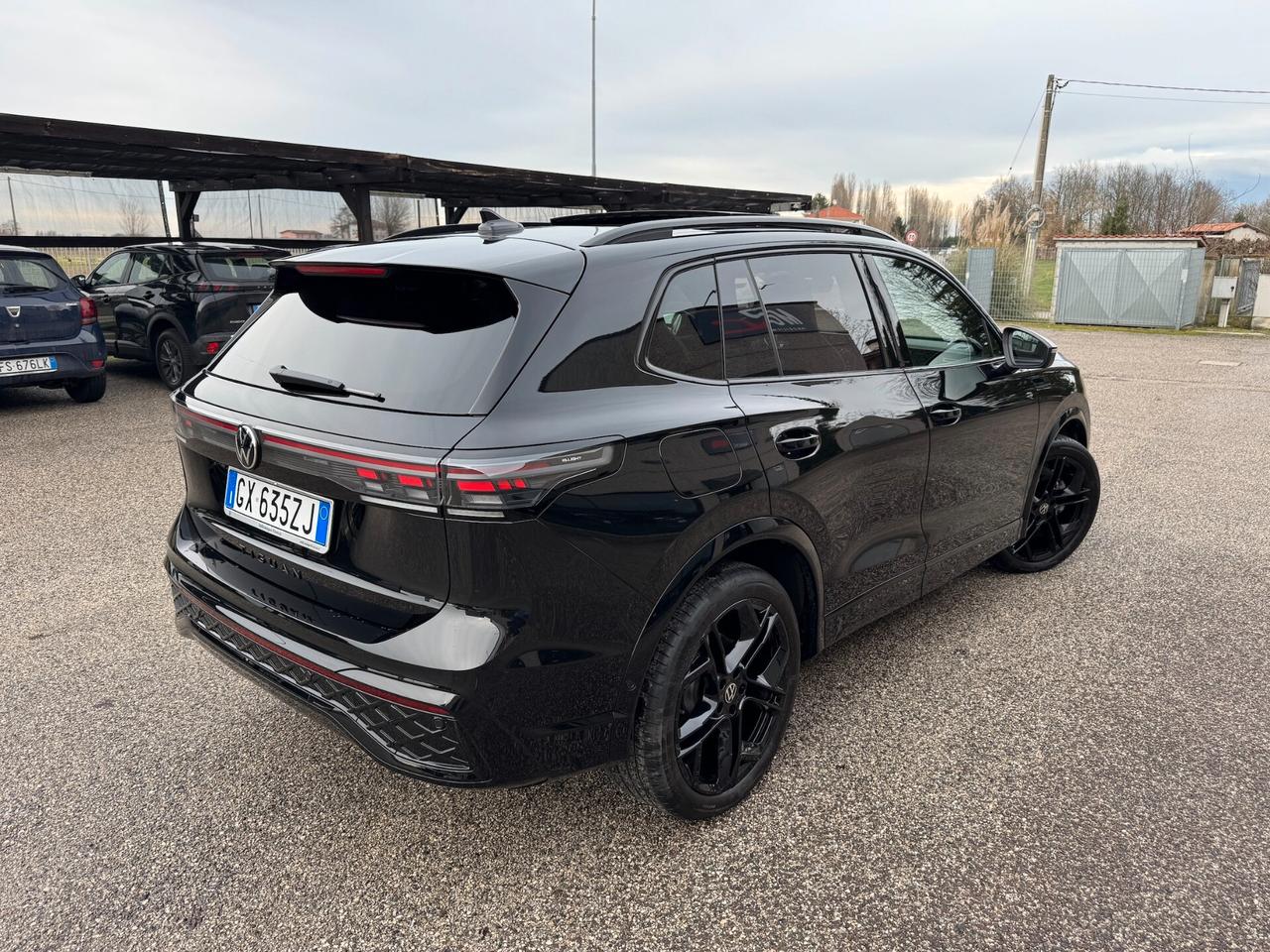 Volkswagen Tiguan 2.0 TDI 150 CV DSG R-Line plus GARANZIA VOLKSWAGEN