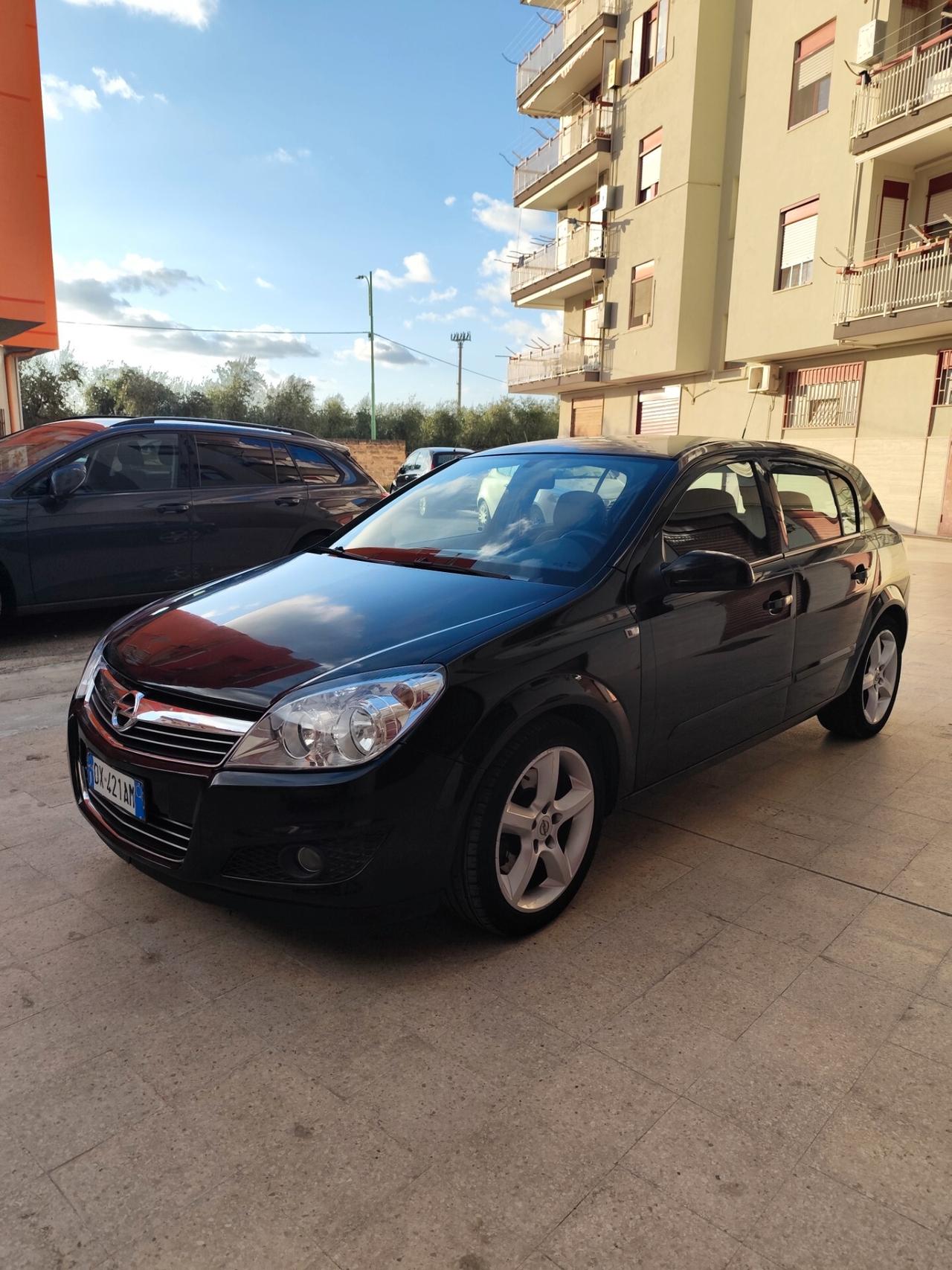 Opel Astra 1.7 CDTI 125CV 5 porte Cosmo
