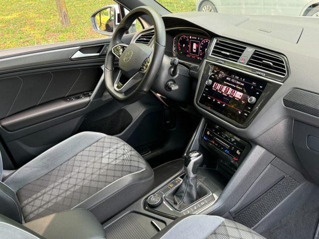 VOLKSWAGEN Tiguan 2.0 TDI 150 CV SCR DSG R-Line 4 MOTION